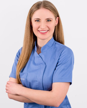 Paulina Atalska, dentist