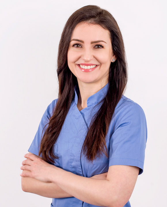 Ewelina Czernilewska dentist